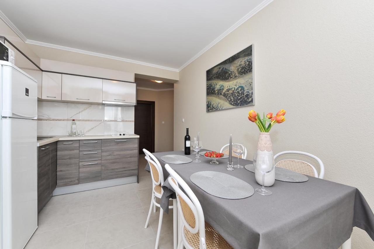 Apartmani Peric 1 Meka Draga أوبروفاتش المظهر الخارجي الصورة