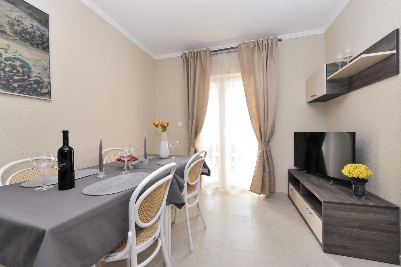 Apartmani Peric 1 Meka Draga أوبروفاتش المظهر الخارجي الصورة