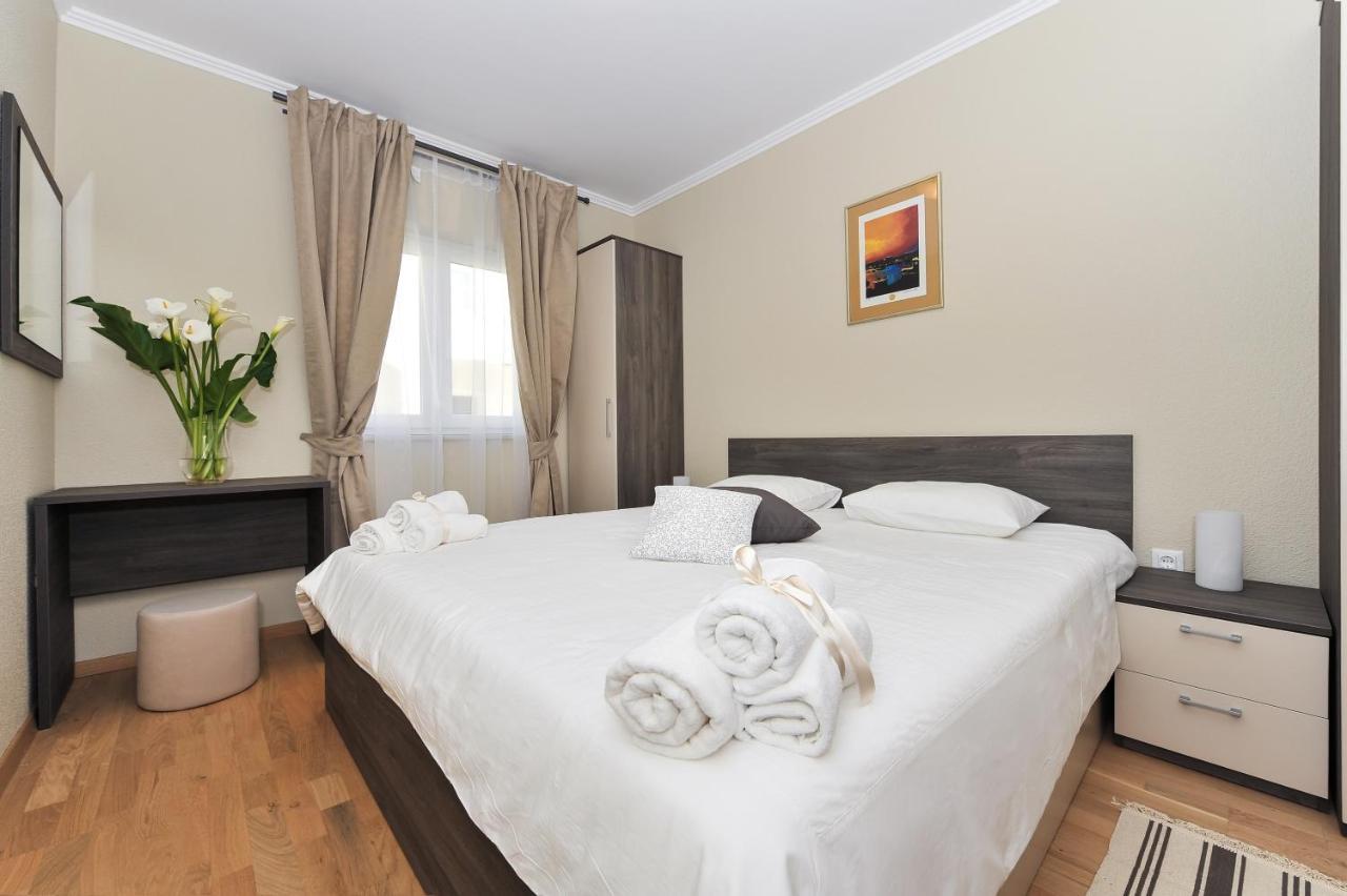 Apartmani Peric 1 Meka Draga أوبروفاتش المظهر الخارجي الصورة